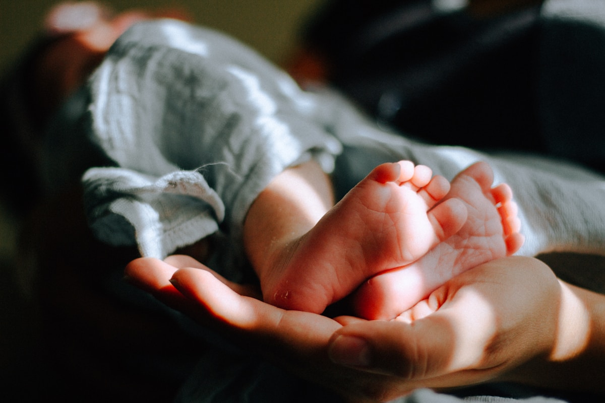成都女性必看：子宫肌瘤会影响怀孕吗？什么情况需要手术？